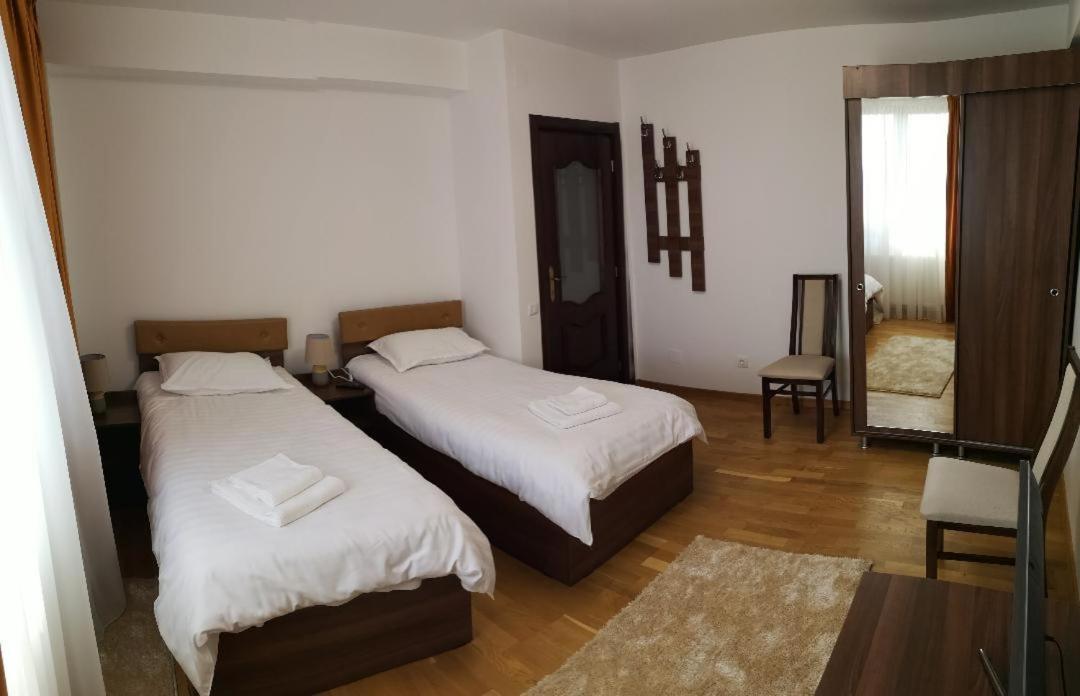 Passa Tempo Hotel Suceava Exterior photo